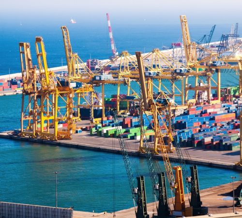 industrial-port-de-barcelona_1398-204-min